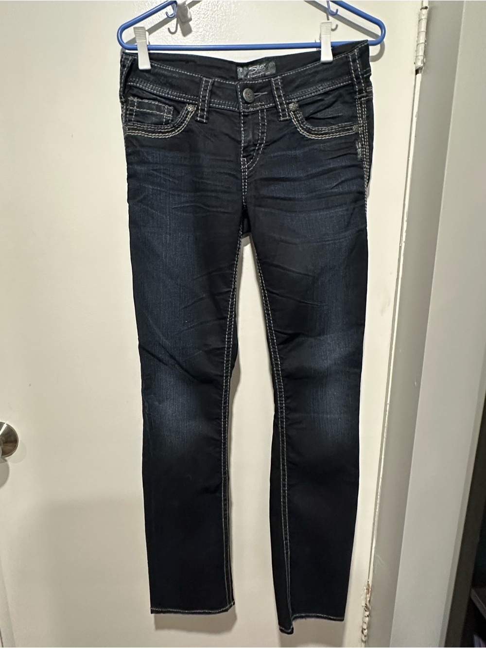 Silver Jeans Dark Indigo berkley Skinny Jeans with White Stitching